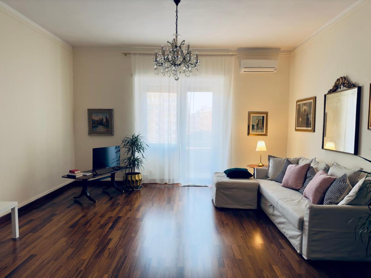 Elegant Apartment In City Center Κάλιαρι Εξωτερικό φωτογραφία